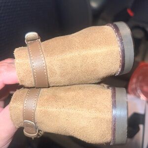 LEATHER SIDE ZIP BOOTI size 6 Janie and jack